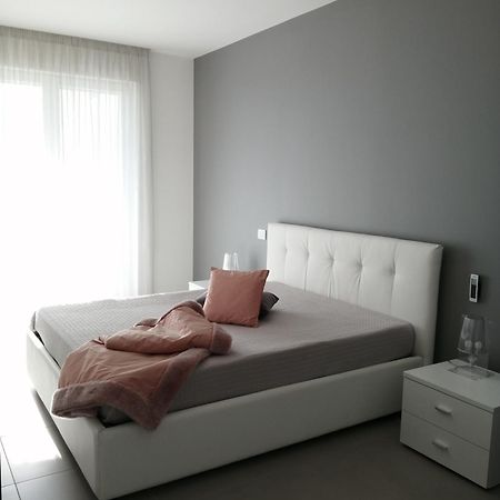 Sea View Apartment Monopoli Exterior photo